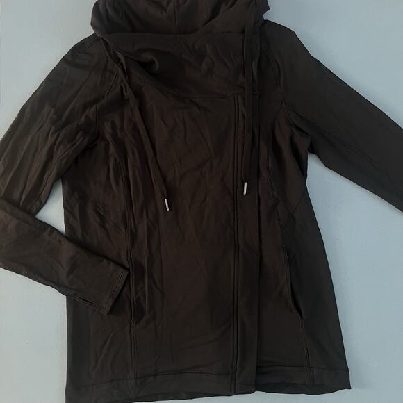 Lululemon Coast Easy Wrap Black Asymmetric Zip Cocoon Jacket - Picture 5 of 6